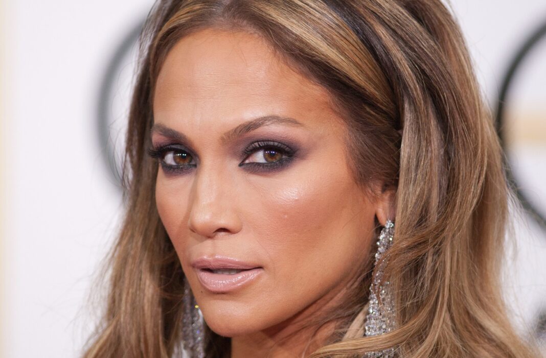 Jennifer Lopez: Η μεγάλη αλλαγή στα μαλλιά της και το μυστικό για να την πετύχεις!